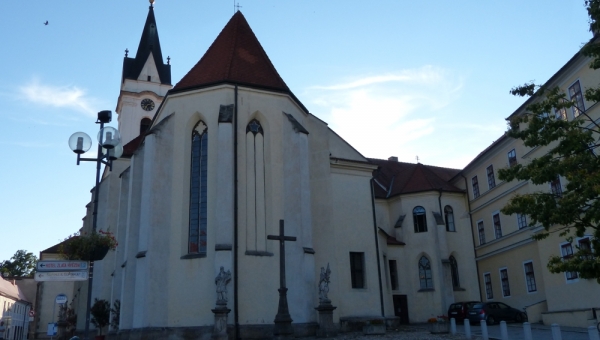 Kostel sv. Jiljí v centru města Třeboň